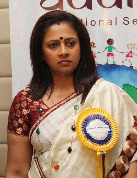 “இனிமே யாரும் இப்படிப் பண்ணாதீங்க ப்ளீஸ்..!’’ - குமுறும் லட்சுமி ராமகிருஷ்ணன்