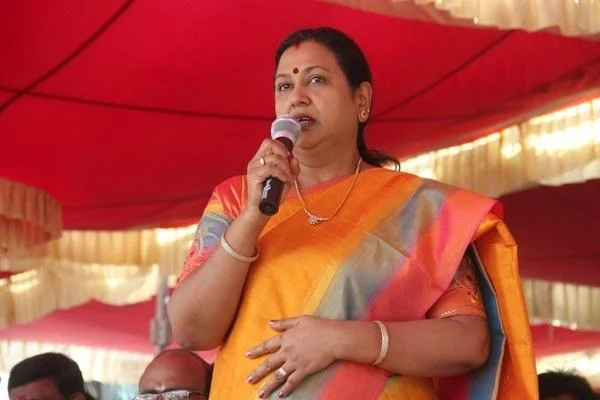 `ஒரு பெண் இருந்தால், 10 பேர் பெண் கேட்கத்தான் செய்வார்கள்!'- கூட்டணி குறித்து பிரேமலதா