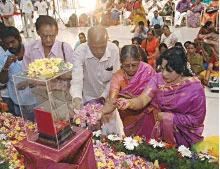 பாபா விரும்பிய ராமர் காசு..!