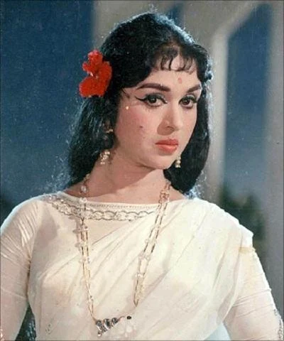 ``பிசினஸ் பண்றேன்... பயோபிக்லாம் வேண்டாம்... கடைசியா அஜித் ஃபிலிம் பார்த்தேன்!'' - சரோஜாதேவி