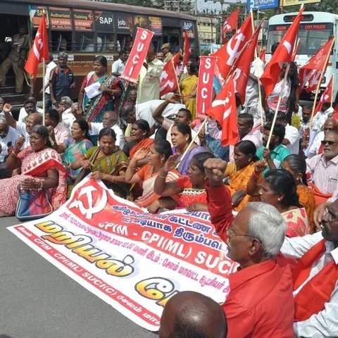 ``ரூ.3,600 கோடி சுமையை மக்கள் மீது சுமத்தியுள்ளனர்!’’ - ஆர்ப்பாட்டத்தில் கொந்தளித்த சி.பி.எம்.