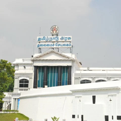 ``2,000 ரூபாய் திட்டத்துக்கான பட்டியலில் கட்சிக்காரர்களே அதிகம்!’’ - புலம்பலில் அரசு ஊழியர்கள்
