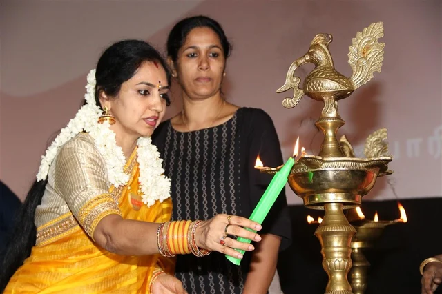 'திருநங்கையா பிறந்திருக்கணும்னு மிஷ்கின் சொல்வாரு!' - தமிழச்சி தங்கபாண்டியன்