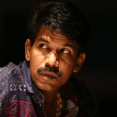 சவ ஊர்வலக்காட்சி...துணைநடிகருக்காக நெக்குருகிய இயக்குநர் பாலா!