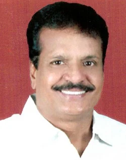 '200 கோடி பணத்தில் பங்கா கேட்கிறேன்...?!' -அ.தி.மு.க வேட்பாளரை கலங்கடிக்கும் தங்கை