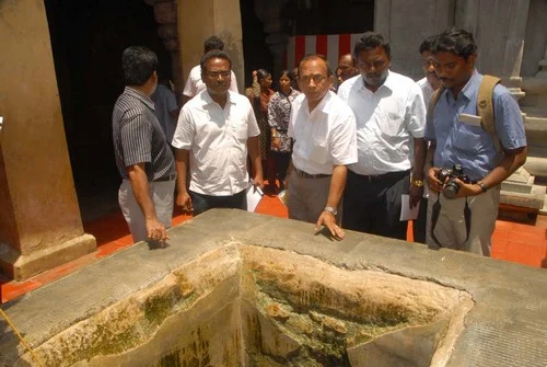 ராமேஸ்வரம் கோயிலில் உயர் நீதிமன்ற குழு ஆய்வு (படங்கள்)