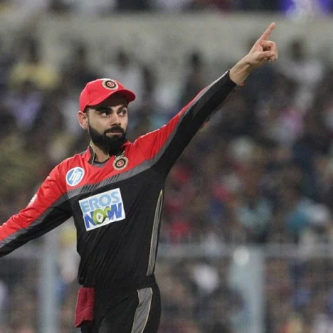`ப்ளே ஆஃப் சுற்று வாய்ப்பைத் தக்கவைக்குமா பெங்களூர்?’ - ஹைதராபாத் பேட்டிங் #SRHvsRCB