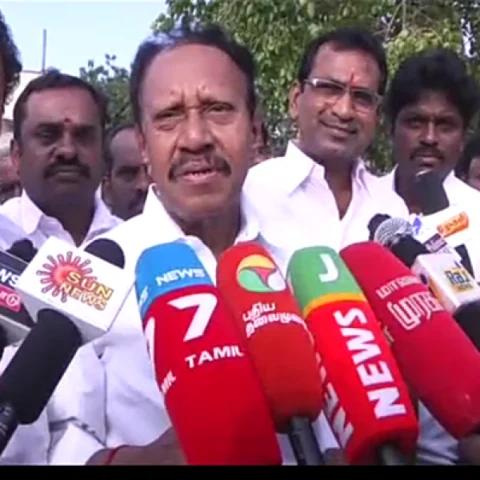 ``கரூரில் எனக்குதான் சீட் கிடைக்கும் என்பது கியாரண்டி கிடையாது!" - தம்பிதுரை திடீர் சரண்டர்!