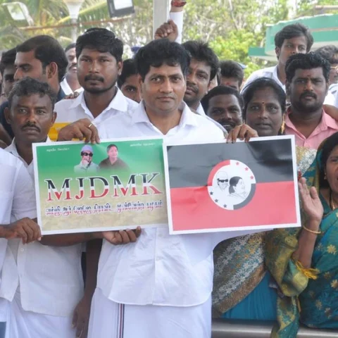 'ஆத்தீ... இது அதுல்ல..?' - தீபா கணவர் மாதவன் தொடங்கிய புதுக் கட்சி!