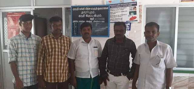 நிறைமாத கர்ப்பிணிக்கு ரத்தம் கொடுக்க ரமலான் நோன்பை முடித்துக்கொண்ட கரூர் சகோதரர்கள்! - குவியும் பாராட்டுகள்