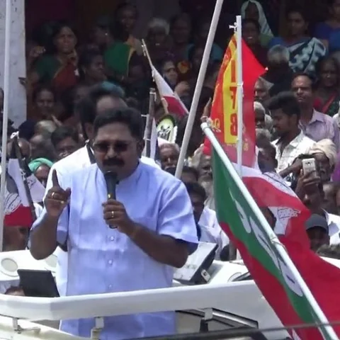 `பிரதமரைத் தேர்ந்தெடுக்கப்போவது அ.ம.மு.க-தான்!' - மேலூரில் அதிர்ந்த டி.டி.வி. தினகரன்