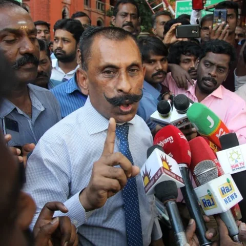 `அவர்கள் ஒரு எஃப்.ஐ.ஆர்-கூட போடவில்லை! - சர்ச்சைக்கு விளக்கமளித்த பொன்.மாணிக்கவேல்