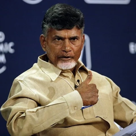 வேலையில்லா பட்டதாரிகளைக் கவர சந்திரபாபு நாயுடுவின் அதிரடி திட்டம்!