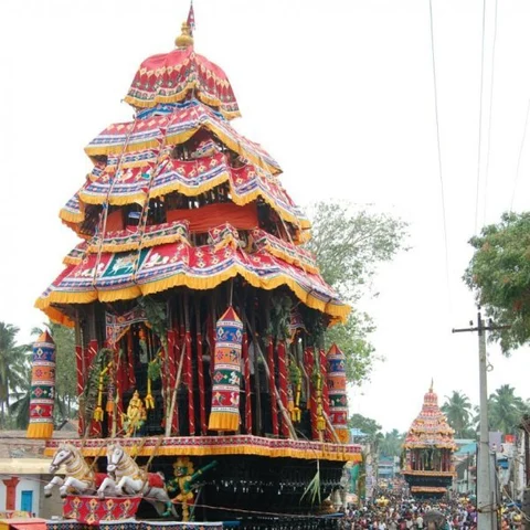 இந்திரன் சாப விமோசம் பெற்ற கோயிலில் தேரோட்டம் கோலாகலம்!