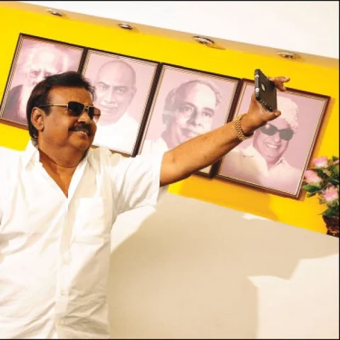 ’’அது மீம்ஸா... பீன்ஸா... பிக்பாஸ்னா என்ன?’’ - எ பேட்டி வித் விஜயகாந்த்