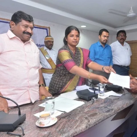 `சுருக்குமடி வலை பயன்படுத்த வேண்டாம்’ - மீனவர்களுக்கு மாவட்ட ஆட்சியர் வேண்டுகோள்!