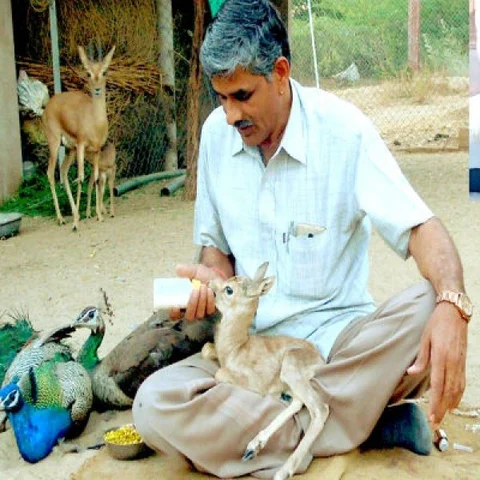உயிருக்குப் போராடிய 1180 உயிர்களைக் காப்பாற்றிய மெக்கானிக்!