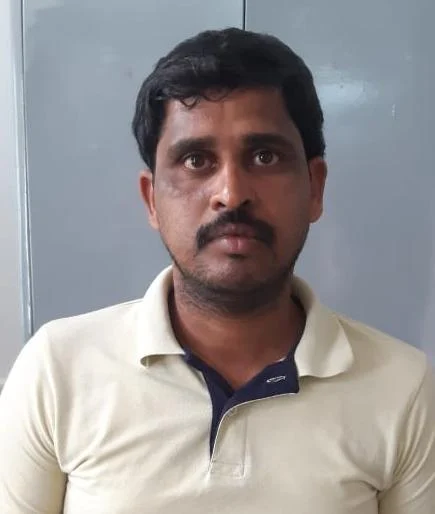 'திருப்பூர் வங்கியில் 20 கோடி கடன் மோசடி’ - அதிர்ச்சியில் நண்பர்கள்; அதிரடி காட்டிய போலீஸ்