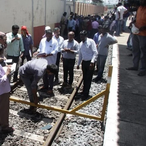 பரங்கிமலை சுவர் அகற்றப்படுமா? - ஆய்வுக்குப் பின் ரயில்வே பாதுகாப்புக்குழு ஆணையர் பேட்டி