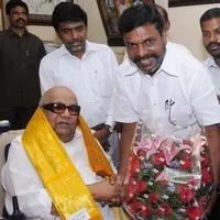கருணாநிதியுடன் திருமாவளவன் சந்திப்பு!