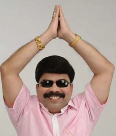 பண மோசடி: பவர்ஸ்டார் சீனிவாசனுக்கு பிடிவாரண்ட்!