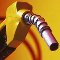 டீசல் விலை மாதம் தோறும் 50 காசு உயரும்: வீரப்பமொய்லி