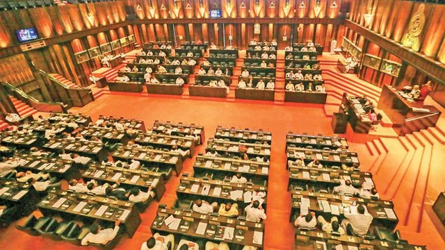 இலங்கை நாடாளுமன்றக் கலைப்புக்கு டிசம்பர் 7 வரை நீதிமன்றம் தடை!