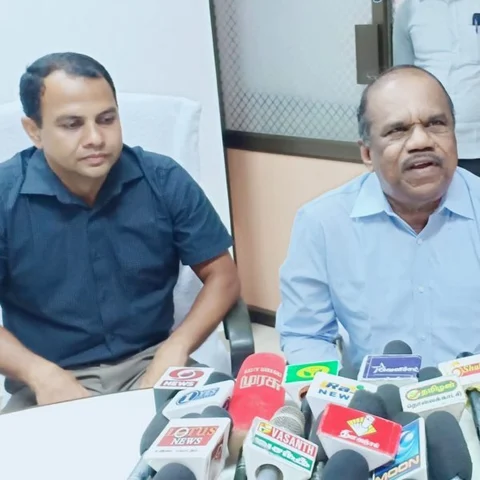 சந்திரனுக்கு மனிதனை அனுப்பும் திட்டம் - முதற்கட்டமாக ரோபோவை அனுப்பும் இஸ்ரோ!