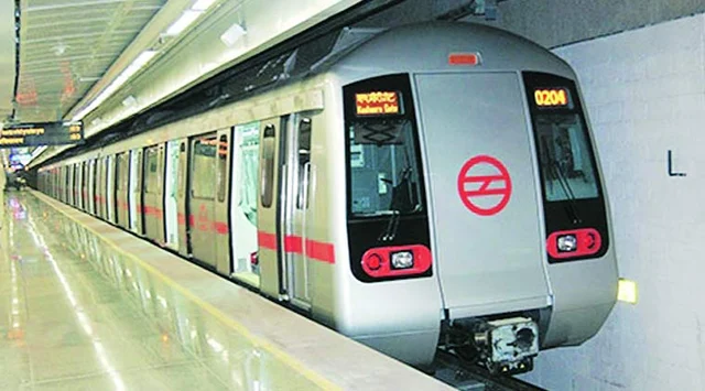 ஜவஹர்லால் நேரு பல்கலைக்கழக மாணவர் மீது பாதுகாப்பு வீரர்கள் தாக்குதல்!