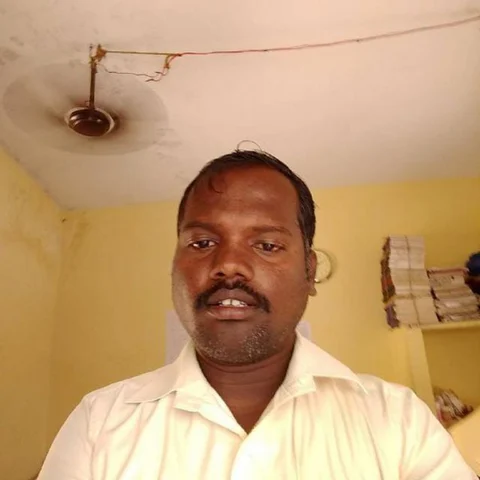 ‘பட்டா பெயர் மாற்ற லஞ்சம்; விஜிலென்ஸில் பிடிபட்ட வி.ஏ.ஓ!’ - கொண்டாடிய கிராம மக்கள்