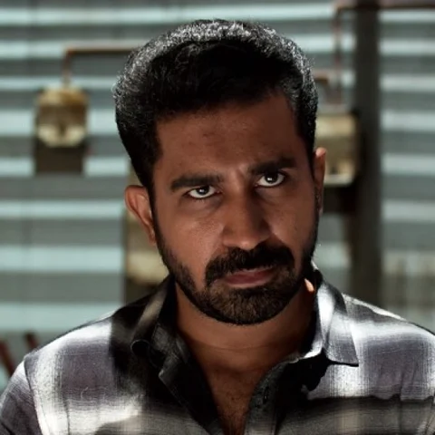 "எத்தனை கொலைனாலும் பண்ண ரெடி" - விஜய் ஆண்டனியின் 'கொலைகாரன்' டிரெய்லர்!