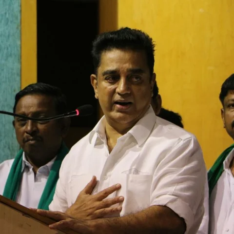 'இனியும் சேராதிருப்போர் சேர்க!' - கமல் அழைப்பு