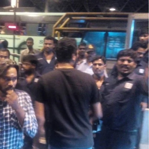 பத்திரிகையாளர்களைத் தாக்கிய டோல்கேட் ஊழியர் கைது: துப்பாக்கி பறிமுதல்..!