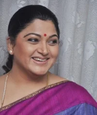 அரசியலில் எப்போது பெரிய ஆளாக வருவீர்கள்? - ட்விட்டரில் பதிலளித்த குஷ்பு!