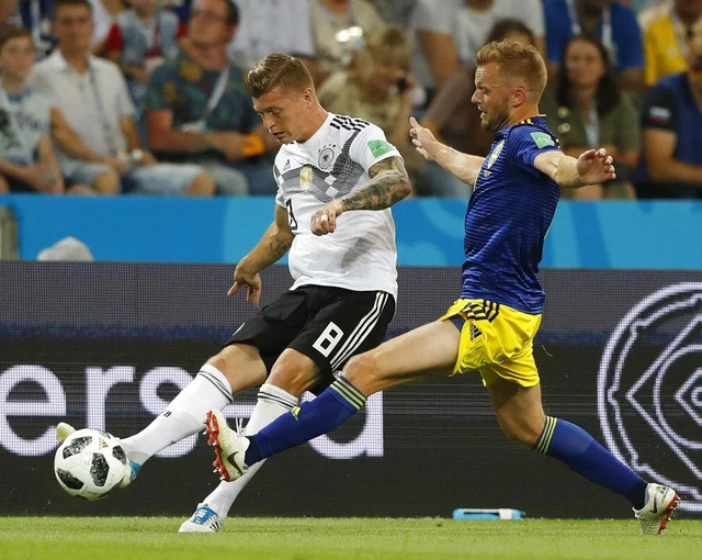 வாட்டே கம்பேக்..! கடைசி நிமிடத்தில் ஜெர்மனி த்ரில் வெற்றி! #WorldCup #GERSWE
