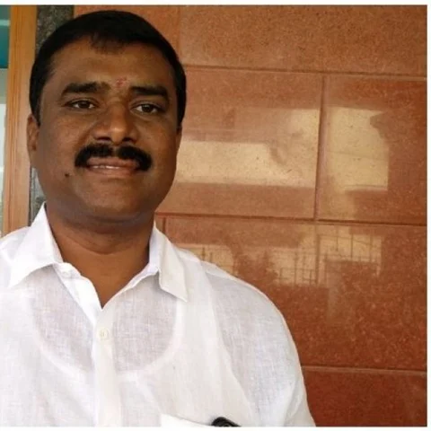 வாக்காளர்களுக்கு டோக்கன் விநியோகம்! - விளாத்திகுளம் சுயேச்சை வேட்பாளர் மீது வழக்கு