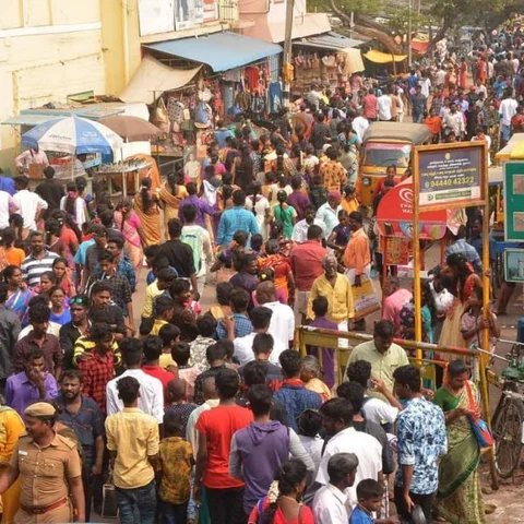 களைகட்டிய காணும் பொங்கல் - காஞ்சிபுரத்தில் குவிந்த சுற்றுலாப் பயணிகள்!