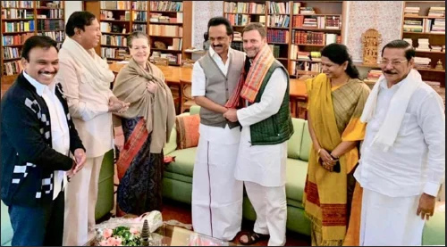 ஸ்டாலின் மங்காத்தா to ஆடா பராக்! - 5 நிமிட வாசிப்பில் ஆனந்த விகடனின் 13 அசத்தல்கள்!