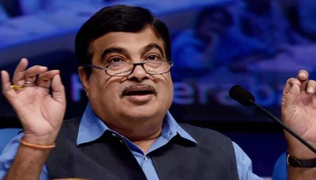 நாடு முழுவதும் சுங்கக் கட்டணம் தற்காலிக ரத்து!