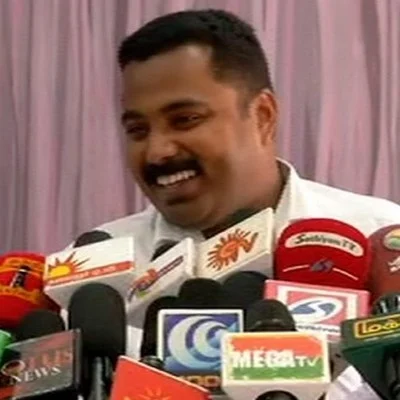 'விஷ்ணுபிரியாவின் காதலனாக என்னை சித்தரிக்க போலீசார் திட்டம்!'- மதுரை வழக்கறிஞர் குற்றச்சாட்டு