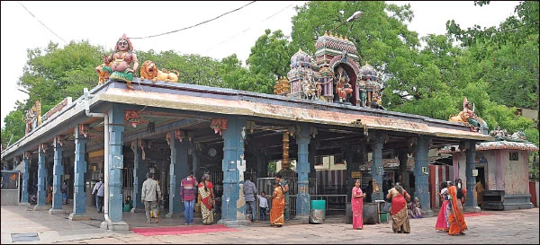 அன்னை மீனாட்சிக்குப் பிரியமானவள்... - தெப்பக்குளம் மாரியம்மன்!