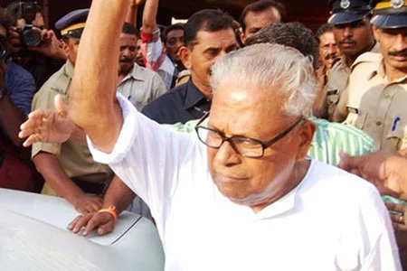 போராட்டத்திற்கு ஆதரவு: கூடங்குளம் வந்த அச்சுதானந்தன் தடுத்து நிறுத்தம்!
