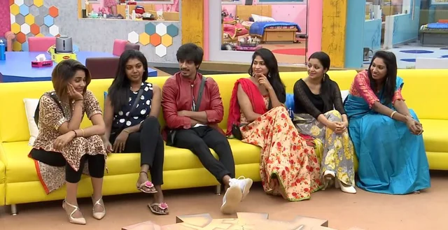 டீனேஜ், பேச்சுலர்ஸ், அங்கிள்ஸ்... ஐஸ்வர்யா, ஜனனி, யாஷிகா... யாருக்கு யாரைப் பிடிக்கும்? #BiggBossTamil2