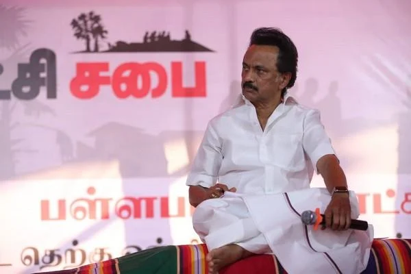 ` 2 தொகுதிகள்தான்... ஆனால், 2 கணக்குகள்!' - உதயநிதி மூட்டிய தீயைப் பயன்படுத்தும் எடப்பாடி பழனிசாமி