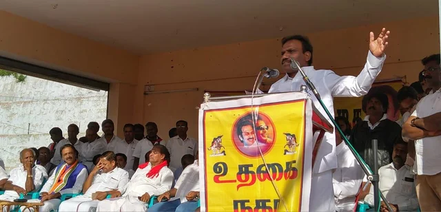 ``நாங்கள் எதுவும் செய்யத் தேவையில்லை; அ.தி.மு.க ஆட்சி தானாக கலையும்” - ஆ.ராசா