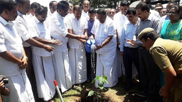`நான் வனத்துறை அமைச்சர்; சொல்றத கேளுங்க!’ - கடுப்பான திண்டுக்கல் சீனிவாசன்