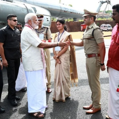 பம்பையில் எதிரிகள்; குருவாயூரில் நண்பர்கள்! - யதீஷ் சந்திரா மீது பி.ஜே.பி திடீர் பாசம்