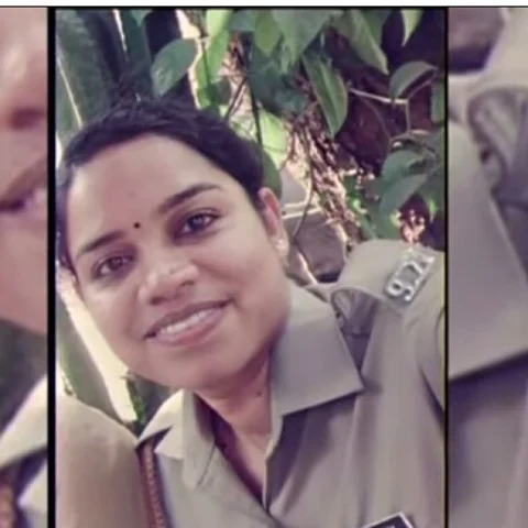 `முதலில் அரிவாள்வெட்டு; பின்பு தீ' - பெண் போலீஸ் அதிகாரியை நடுரோட்டில் எரித்துகொன்ற ஆண் போலீஸ்!