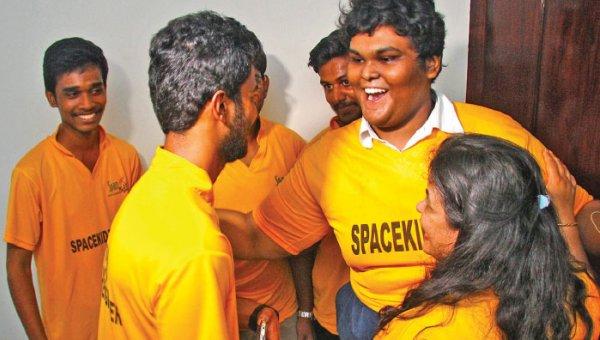 12 ம் வகுப்பில் 750 மார்க்; ஆனா, இப்போ 12ம் வகுப்பு பாடத்தில் இடம்பிடித்த ரிஃபாத் ஷாரூக்