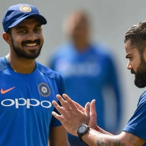 நாங்கள் ஏன் எங்களுக்குள் `போட்டியிட்டுக்கொள்ள வேண்டும்?' - பாண்ட்யா குறித்து விஜய் சங்கர்